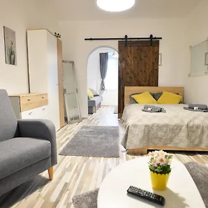 Apartament Castle Garden Eger